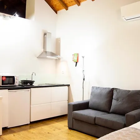 Old Apartment Porto